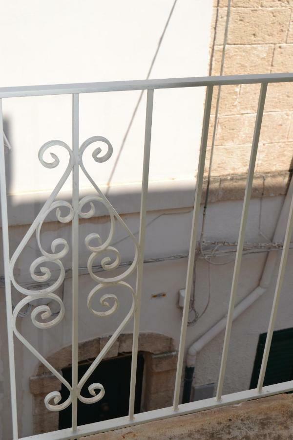 Suitenovecentodieci Polignano a Mare Luaran gambar